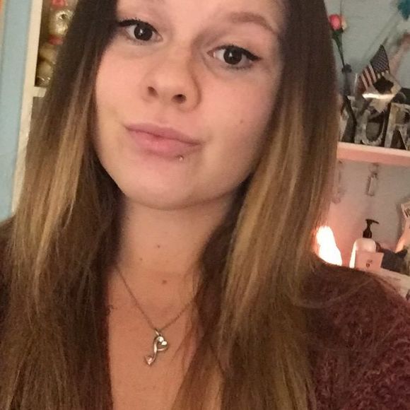 Meet your Posher, Shannon - Picture 1 of 1